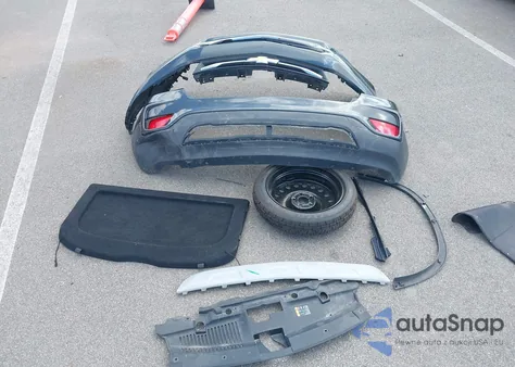 2018 Chevrolet Trax Lt z USA, uszkodzony, nr VIN KL7CJLSB3JB675483